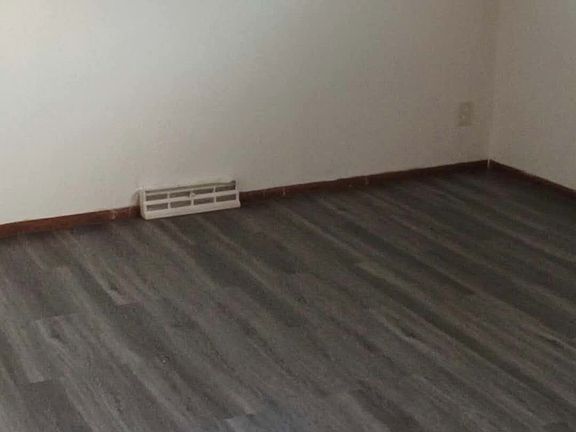 4th image of 6810 W Kathleen Ct #1