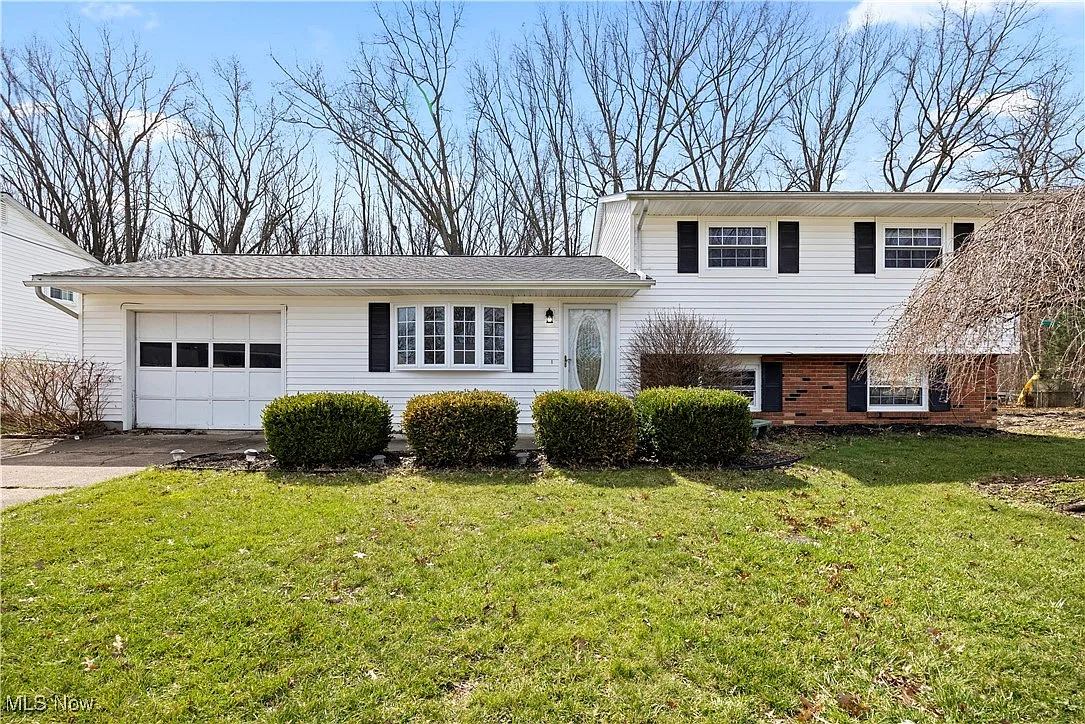 4757 Idleview Dr photo 1