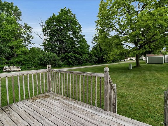 3rd image of 41 Sunset Ln