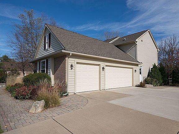 4th image of 4418 W Park Ct
