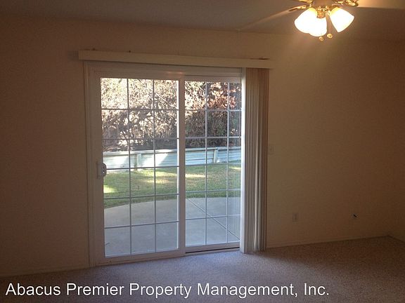 4th image of 817 Seaside Dr