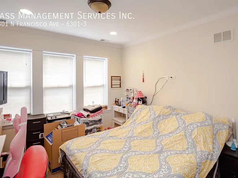 6301 N Francisco Ave #3 — Photo 6