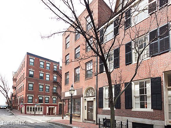 89 Myrtle St. Boston - Beacon Hill Building Photo 6