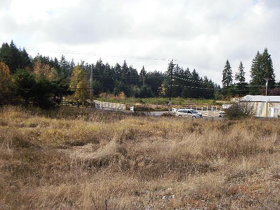 3rd image of 2801 208th St E