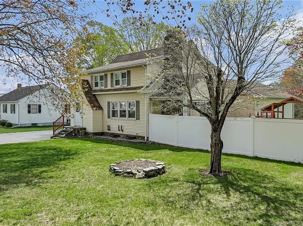 247 Old Hartford Road, Colchester, CT 06415