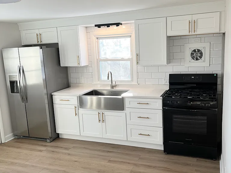 11 Beacon St #1 — Photo 4