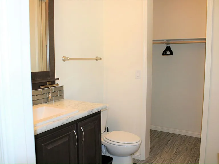 2206 S Ellsworth Rd #17B — Photo 11