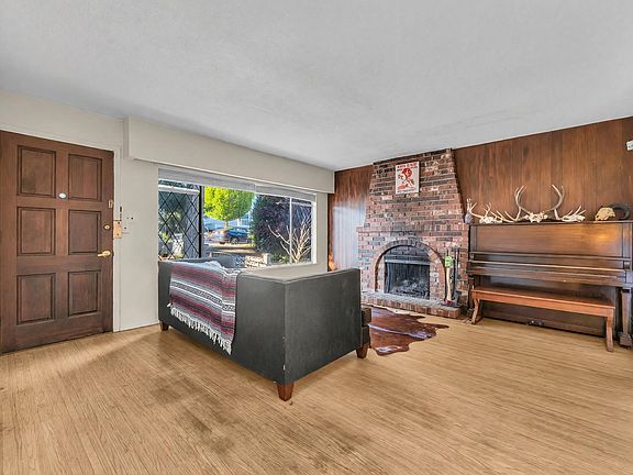 2nd image of 1144 Rochester Ave