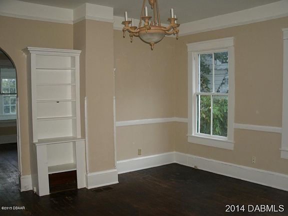 2nd image of 211 Mullally St