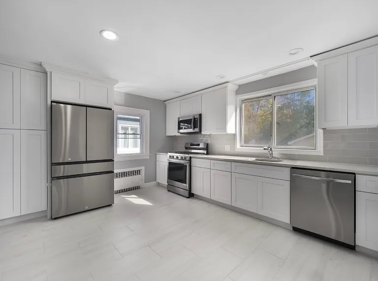 150 Fairview Ave — Photo 5