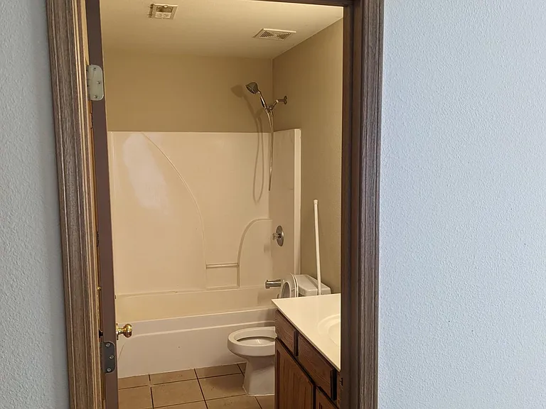 3323 Dove Dr — Photo 15