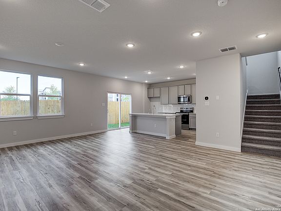 4th image of 5935 W Hausman Road Bldg#15