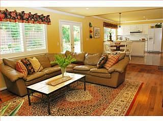 4th image of 19372 Titus Ct