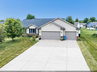 N1734 Hot Springs Ct, Greenville, WI 54942