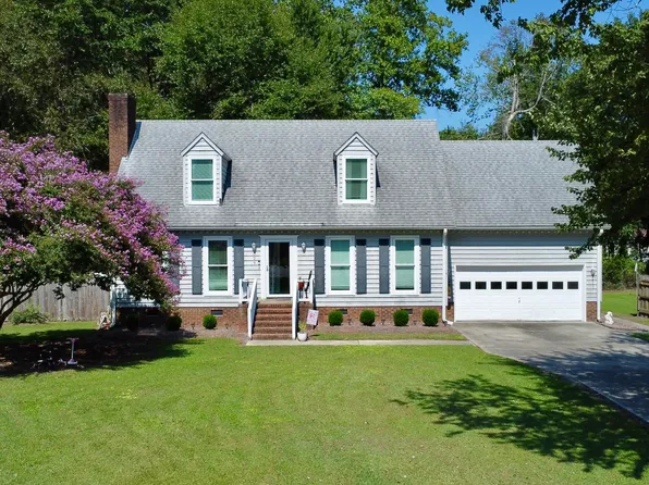 329 S Wedgewood Drive, Washington, NC 27889