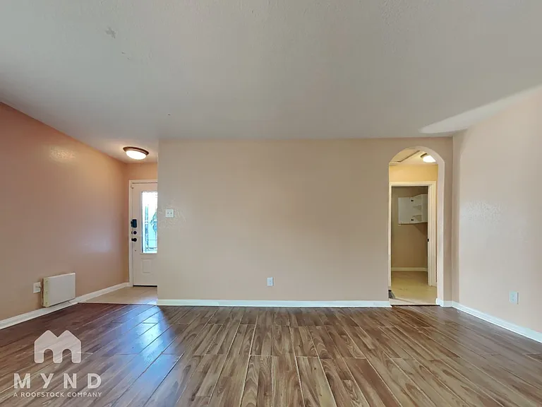 1680 Amy Dr — Photo 4