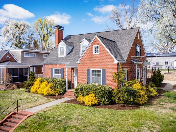 1046 Wateree St, Kingsport, TN 37660