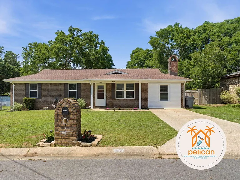648 Deedra Ave — Photo 3