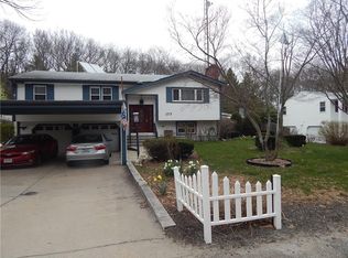 177 Old County Rd, Smithfield, RI 02917