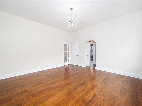 2nd image of 33 Glenwood Ave