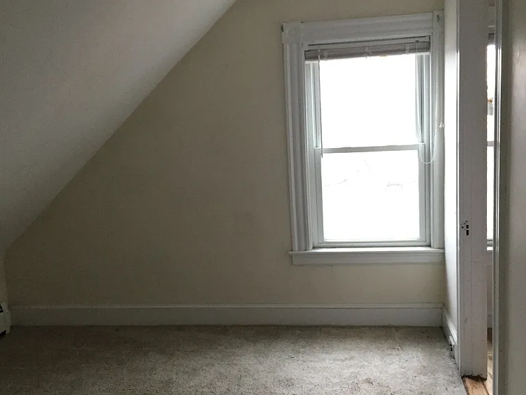11 South St — Photo 3
