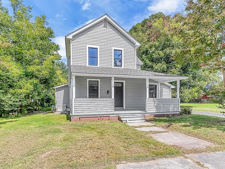 211 Walnut St — Photo 2