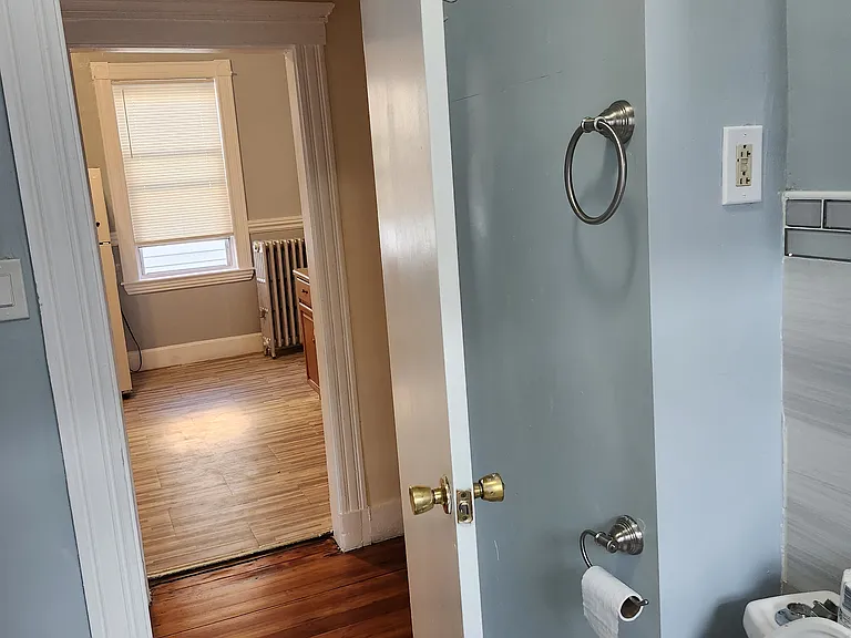 35 Havelock St #3 — Photo 10