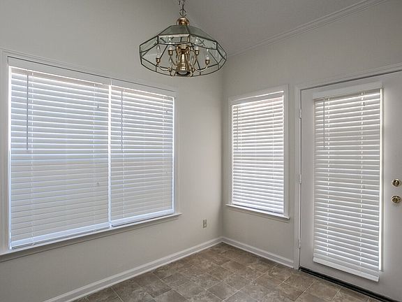 4th image of 596 N Ericson Rd