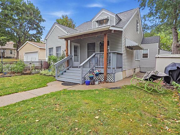 2nd image of 3637 23rd Ave S