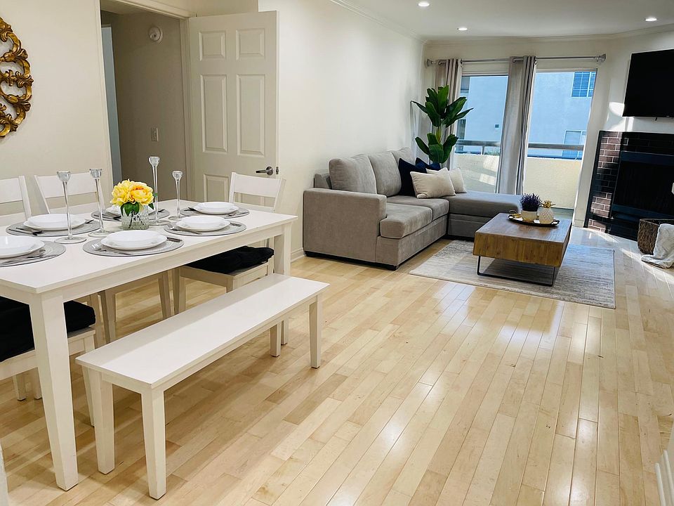 1st image of 21520 Burbank Blvd APT 112