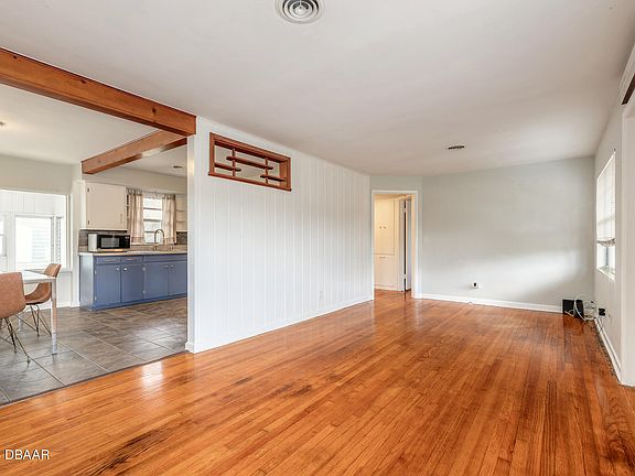 3rd image of 1604 Old Daytona Rd