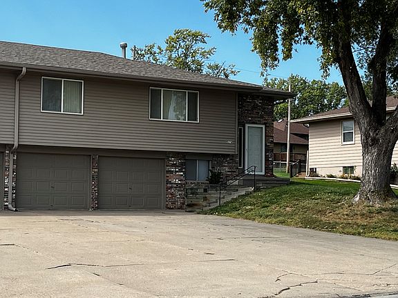2 Car garage with door openers