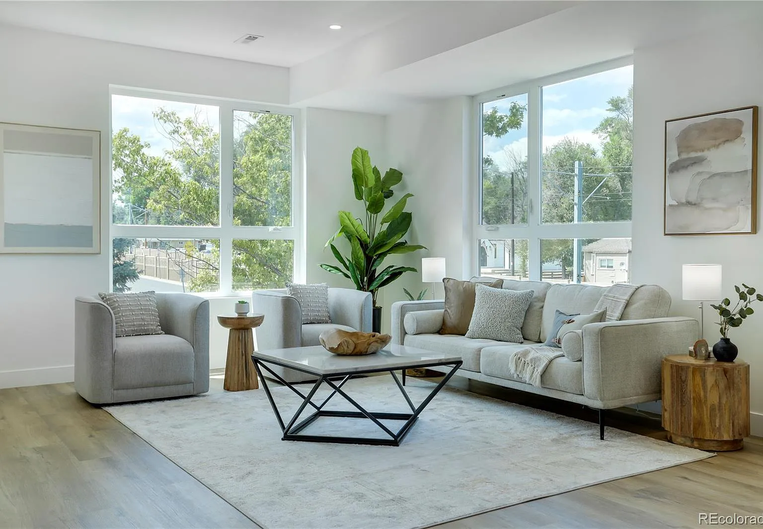 Pin High Townhomes — Photo 4