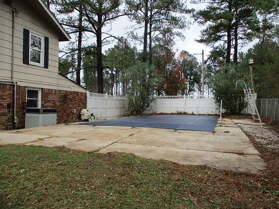 5th image of 1504 Plantation Rd