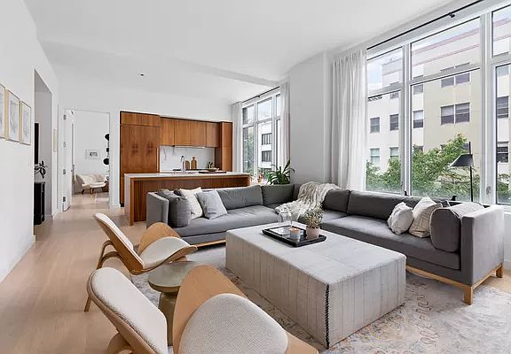 2nd image of 509 Pacific St APT 3D