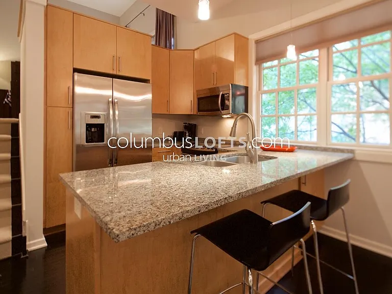 160 E Gay St — Photo 10