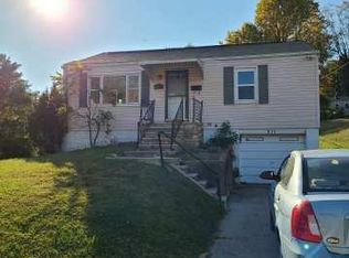 211 N Harvey Ave, Saint Louis, MO 63135