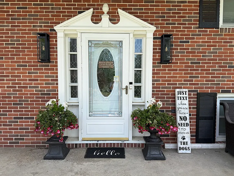 38 Bramble Ln — Photo 3
