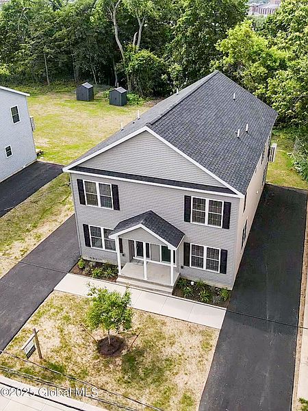 2nd image of 416 Summit Avenue