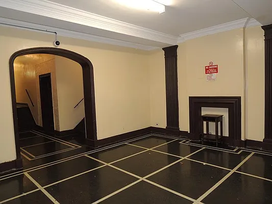 Rented by Lang Realty LLC | media 10