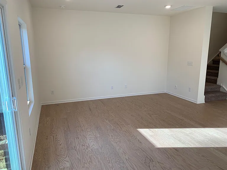 110 Quinn Rd — Photo 26