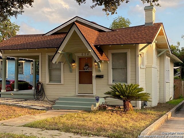 1st image of 624 W Agarita Ave