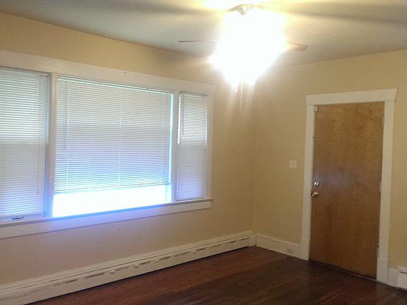 2nd image of 56 Bainbridge Ave