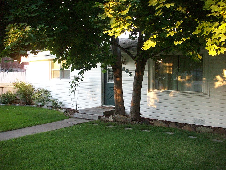 1st image of 465 N Larch Ave
