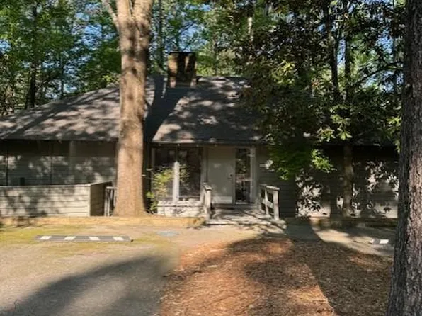 1261 Falls Creek Ln, Pine Mountain, GA 31822