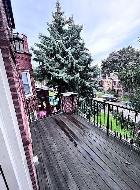 1st image of 4724 W Van Buren St #2