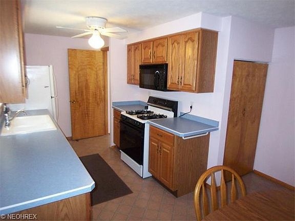 3rd image of 4037 Stanford Ave