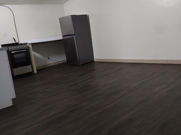 2nd image of 213 S Jefferson St #215-3