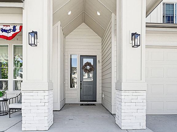 2nd image of 4705 N Camp Creek Av