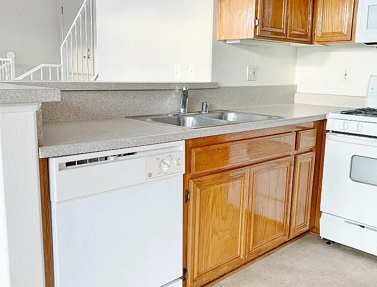 10133 Tabor St — Photo 39